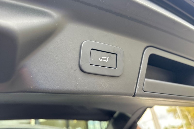 2025 (25) LAND ROVER RANGE ROVER VELAR 2.0 D200 MHEV Dynamic SE 5dr Auto 4548997