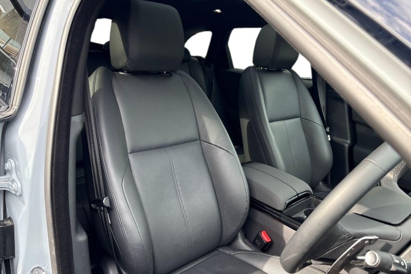 2025 (25) LAND ROVER RANGE ROVER VELAR 2.0 D200 MHEV Dynamic SE 5dr Auto 4548980