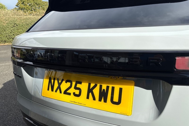 2025 (25) LAND ROVER RANGE ROVER VELAR 2.0 D200 MHEV Dynamic SE 5dr Auto 4549002