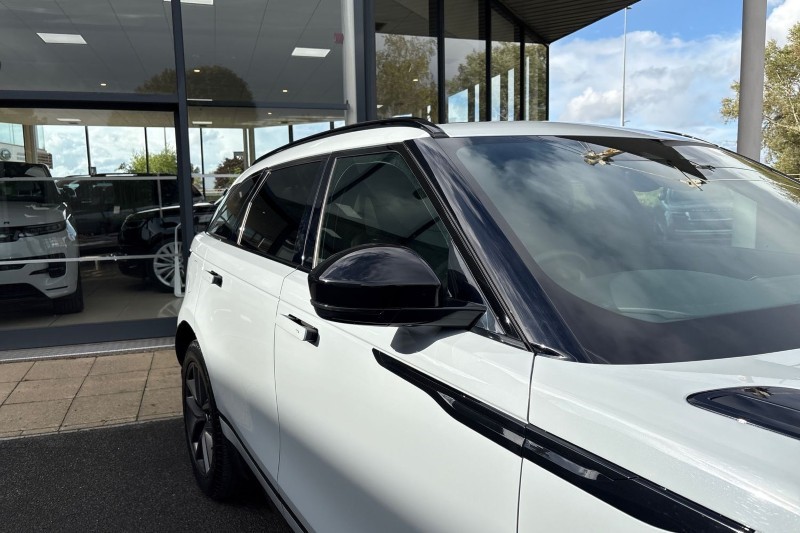 2025 (25) LAND ROVER RANGE ROVER VELAR 2.0 D200 MHEV Dynamic SE 5dr Auto 4549007