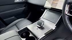 2025 (25) LAND ROVER RANGE ROVER VELAR 2.0 D200 MHEV Dynamic SE 5dr Auto 4548966