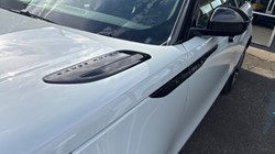 2025 (25) LAND ROVER RANGE ROVER VELAR 2.0 D200 MHEV Dynamic SE 5dr Auto 4548973