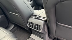 2025 (25) LAND ROVER RANGE ROVER VELAR 2.0 D200 MHEV Dynamic SE 5dr Auto 4548971