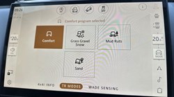 2025 (25) LAND ROVER RANGE ROVER VELAR 2.0 D200 MHEV Dynamic SE 5dr Auto 4554392