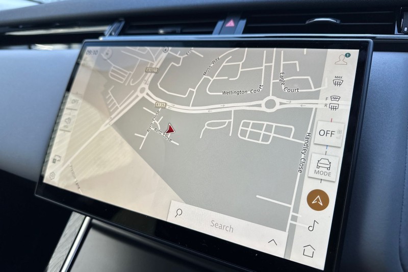 2025 (25) LAND ROVER RANGE ROVER VELAR 2.0 D200 MHEV Dynamic SE 5dr Auto 4554364