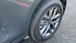 2025 (25) LAND ROVER RANGE ROVER VELAR 2.0 D200 MHEV Dynamic SE 5dr Auto 4554404