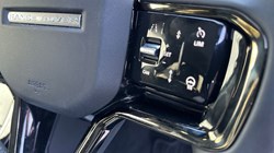 2025 (25) LAND ROVER RANGE ROVER VELAR 2.0 D200 MHEV Dynamic SE 5dr Auto 4554382