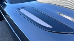 2025 (25) LAND ROVER RANGE ROVER VELAR 2.0 D200 MHEV Dynamic SE 5dr Auto 4554373