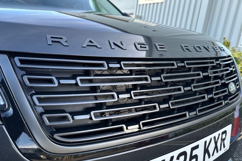 2025 (25) LAND ROVER RANGE ROVER VELAR 2.0 D200 MHEV Dynamic SE 5dr Auto 4554398