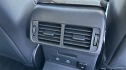 2025 (25) LAND ROVER RANGE ROVER VELAR 2.0 D200 MHEV Dynamic SE 5dr Auto 4554371