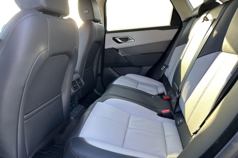 2025 (25) LAND ROVER RANGE ROVER VELAR 2.0 D200 MHEV Dynamic SE 5dr Auto 4554357