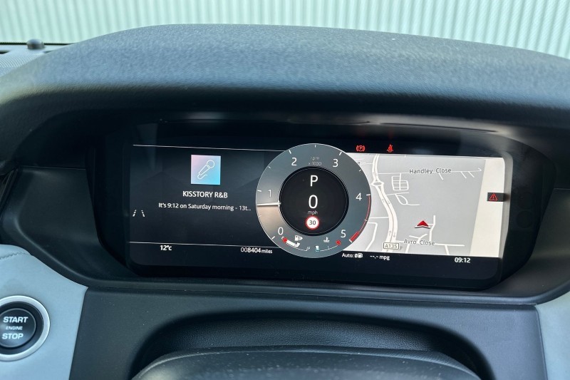 2025 (25) LAND ROVER RANGE ROVER VELAR 2.0 D200 MHEV Dynamic SE 5dr Auto 4554369