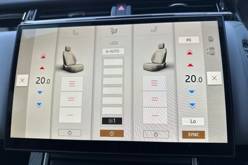 2025 (25) LAND ROVER RANGE ROVER VELAR 2.0 D200 MHEV Dynamic SE 5dr Auto 4554387