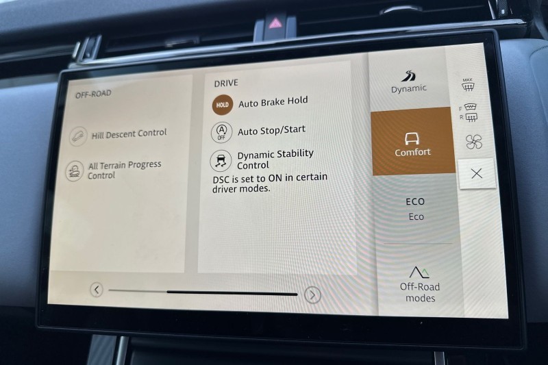 2025 (25) LAND ROVER RANGE ROVER VELAR 2.0 D200 MHEV Dynamic SE 5dr Auto 4554388