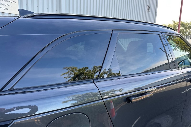 2025 (25) LAND ROVER RANGE ROVER VELAR 2.0 D200 MHEV Dynamic SE 5dr Auto 4554406