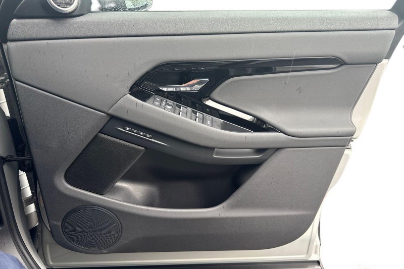 2025 (25) LAND ROVER RANGE ROVER EVOQUE 2.0 D200 Dynamic SE 5dr Auto 4561778