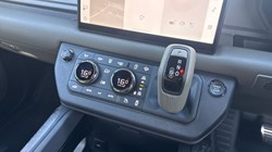 2025 (25) LAND ROVER DEFENDER 4.4 P635 Octa Edition One 110 5dr Auto 4523884