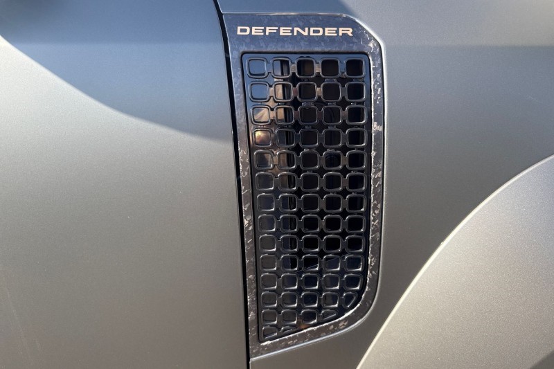 2025 (25) LAND ROVER DEFENDER 4.4 P635 Octa Edition One 110 5dr Auto 4523858