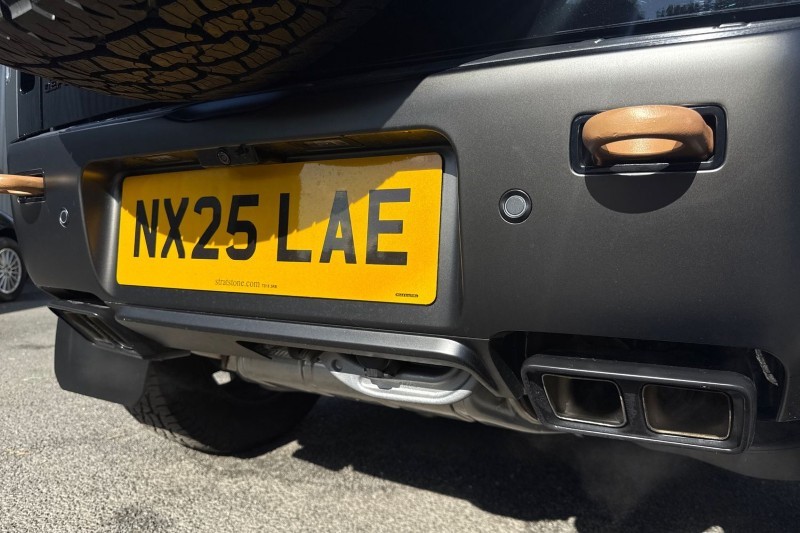 2025 (25) LAND ROVER DEFENDER 4.4 P635 Octa Edition One 110 5dr Auto 4523860