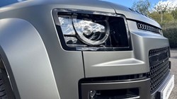 2025 (25) LAND ROVER DEFENDER 4.4 P635 Octa Edition One 110 5dr Auto 4523887