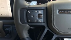 2025 (25) LAND ROVER DEFENDER 4.4 P635 Octa Edition One 110 5dr Auto 4523867