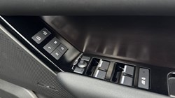 2025 (25) LAND ROVER RANGE ROVER VELAR 2.0 D200 MHEV Dynamic SE 5dr Auto 4550700