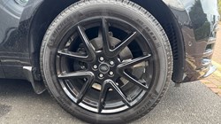 2025 (25) LAND ROVER RANGE ROVER VELAR 2.0 D200 MHEV Dynamic SE 5dr Auto 4550685