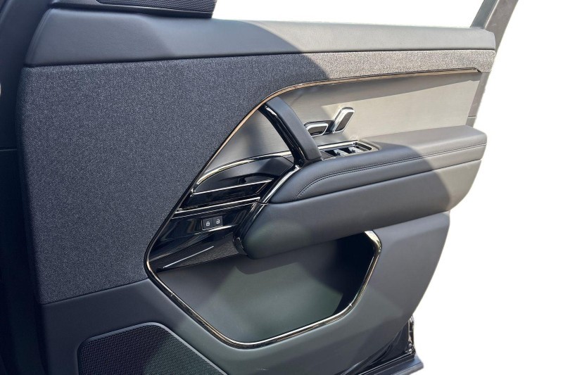 2025 (25) LAND ROVER RANGE ROVER SPORT 3.0 D250 Edition 5dr Auto 4526006