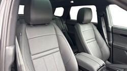 2025 (25) LAND ROVER RANGE ROVER EVOQUE 1.5 P270e Edition 5dr Auto 4547155