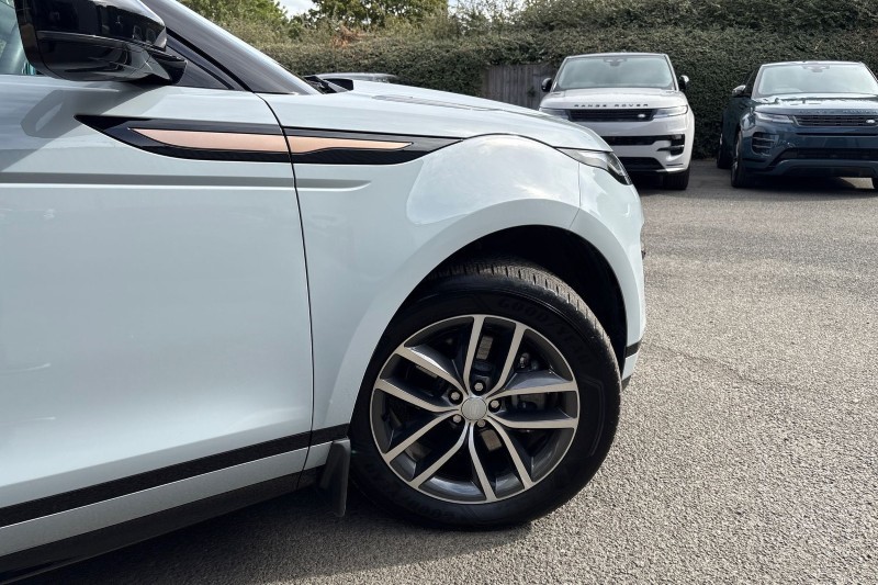 2025 (74) LAND ROVER RANGE ROVER EVOQUE 1.5 P270e Dynamic SE 5dr Auto 4550778