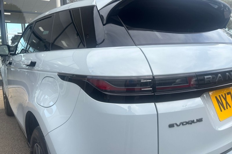 2025 (74) LAND ROVER RANGE ROVER EVOQUE 1.5 P270e Dynamic SE 5dr Auto 4550744