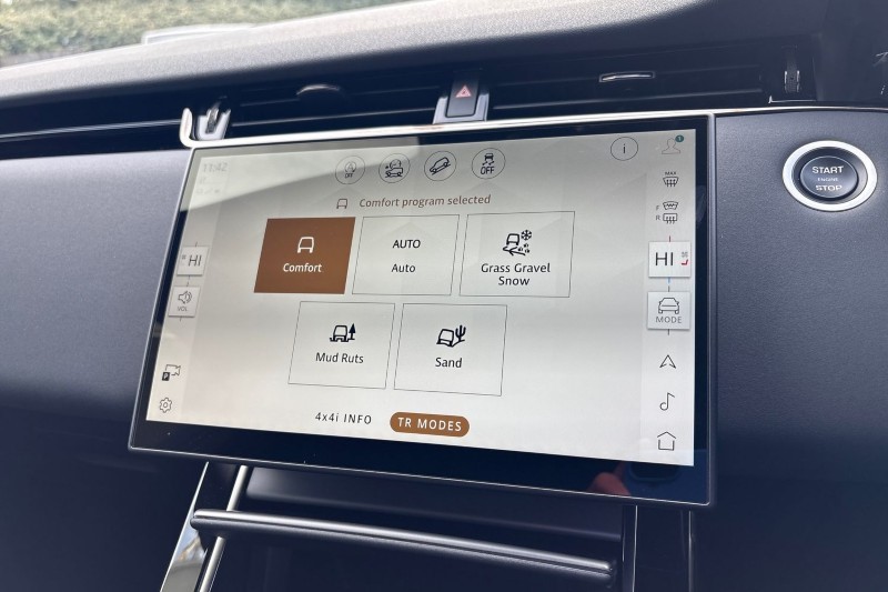 2025 (74) LAND ROVER RANGE ROVER EVOQUE 1.5 P270e Dynamic SE 5dr Auto 4550765