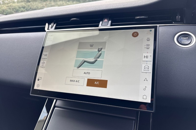 2025 (74) LAND ROVER RANGE ROVER EVOQUE 1.5 P270e Dynamic SE 5dr Auto 4550760