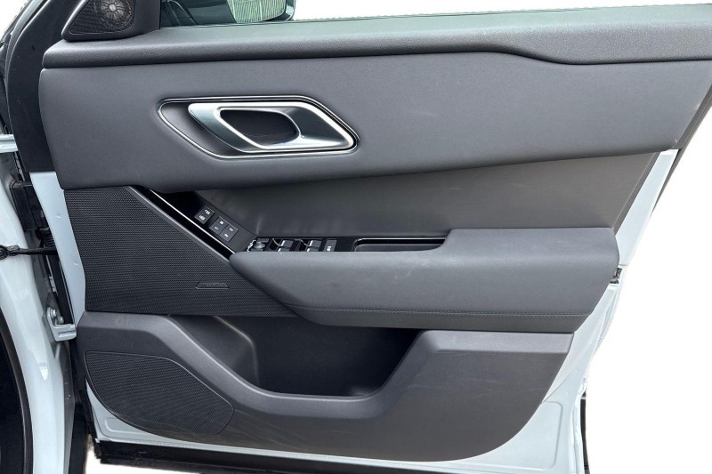 2025 (25) LAND ROVER RANGE ROVER VELAR 2.0 D200 MHEV Dynamic SE 5dr Auto 4544107