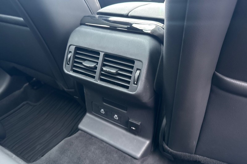 2025 (25) LAND ROVER RANGE ROVER VELAR 2.0 D200 MHEV Dynamic SE 5dr Auto 4544103