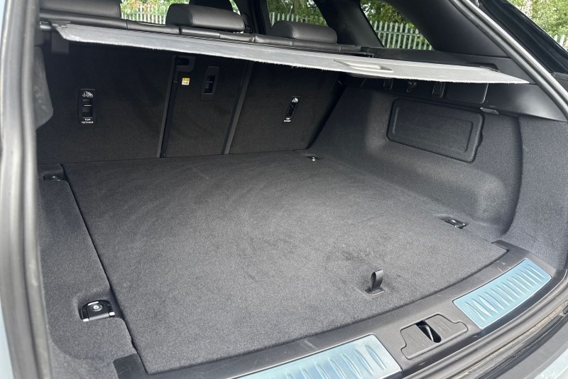 2025 (25) LAND ROVER RANGE ROVER VELAR 2.0 D200 MHEV Dynamic SE 5dr Auto 4544122