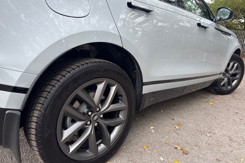 2025 (25) LAND ROVER RANGE ROVER VELAR 2.0 D200 MHEV Dynamic SE 5dr Auto 4544131