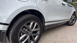 2025 (25) LAND ROVER RANGE ROVER VELAR 2.0 D200 MHEV Dynamic SE 5dr Auto 4544131