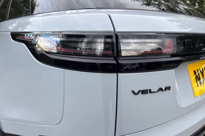 2025 (25) LAND ROVER RANGE ROVER VELAR 2.0 D200 MHEV Dynamic SE 5dr Auto 4544104