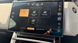 2025 (25) LAND ROVER RANGE ROVER VELAR 2.0 D200 MHEV Dynamic SE 5dr Auto 4550224