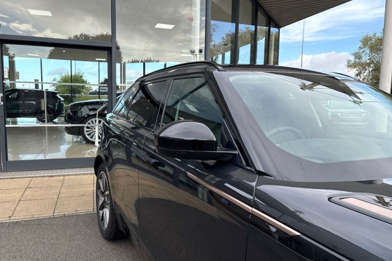 2025 (25) LAND ROVER RANGE ROVER VELAR 2.0 D200 MHEV Dynamic SE 5dr Auto 4550238