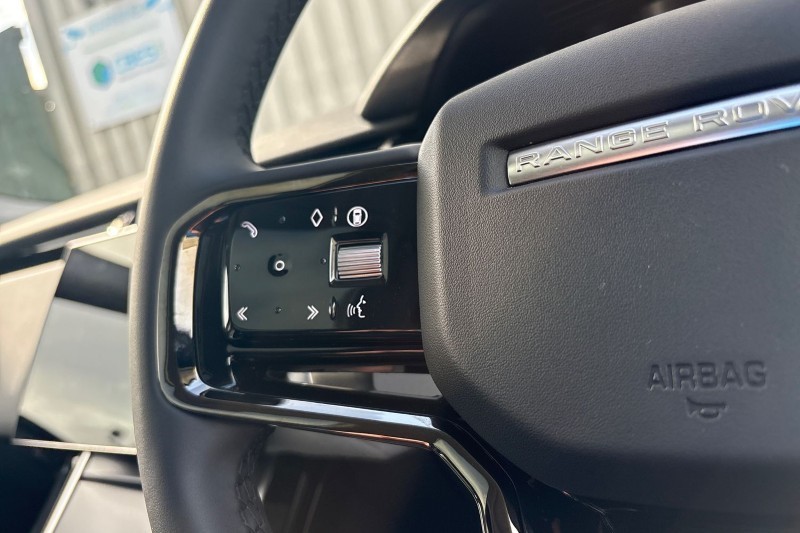 2025 (25) LAND ROVER RANGE ROVER VELAR 2.0 D200 MHEV Dynamic SE 5dr Auto 4550213