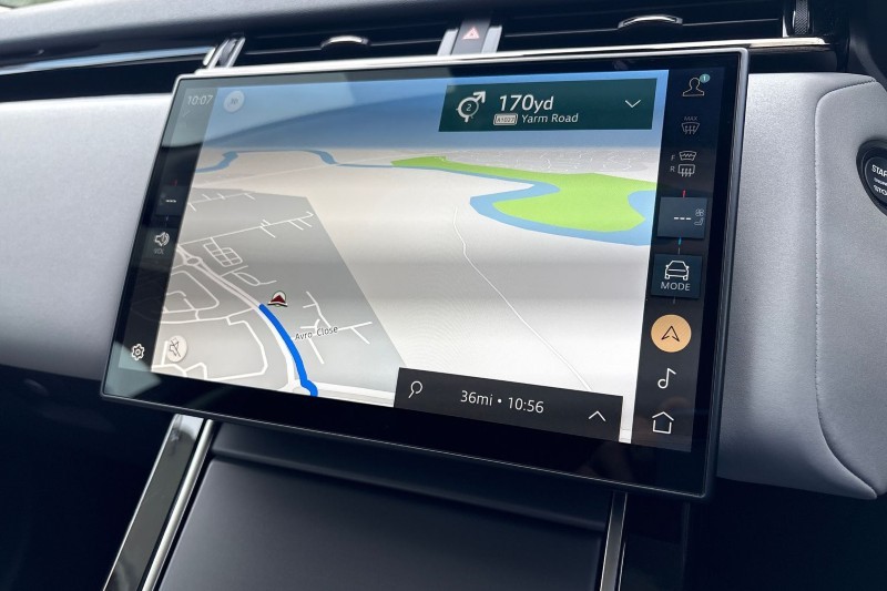 2025 (25) LAND ROVER RANGE ROVER VELAR 2.0 D200 MHEV Dynamic SE 5dr Auto 4550195