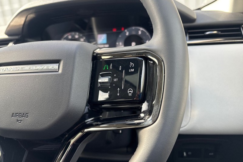 2025 (25) LAND ROVER RANGE ROVER VELAR 2.0 D200 MHEV Dynamic SE 5dr Auto 4550214