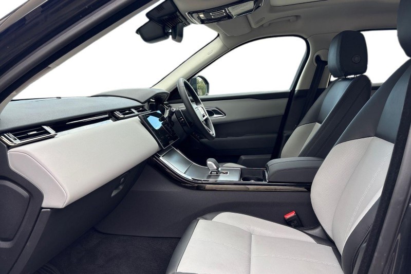 2025 (25) LAND ROVER RANGE ROVER VELAR 2.0 D200 MHEV Dynamic SE 5dr Auto 4550187