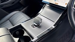 2025 (25) LAND ROVER RANGE ROVER EVOQUE 2.0 D200 Dynamic HSE 5dr Auto 4567382