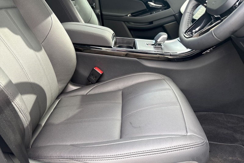 2025 (25) LAND ROVER RANGE ROVER EVOQUE 2.0 D200 Dynamic SE 5dr Auto 4580703