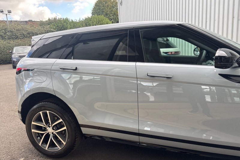 2025 (25) LAND ROVER RANGE ROVER EVOQUE 2.0 D200 Dynamic SE 5dr Auto 4580700