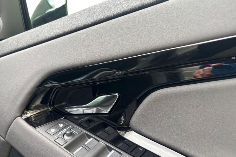 2025 (25) LAND ROVER RANGE ROVER EVOQUE 2.0 D200 Dynamic SE 5dr Auto 4580670