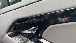 2025 (25) LAND ROVER RANGE ROVER EVOQUE 2.0 D200 Dynamic SE 5dr Auto 4580670